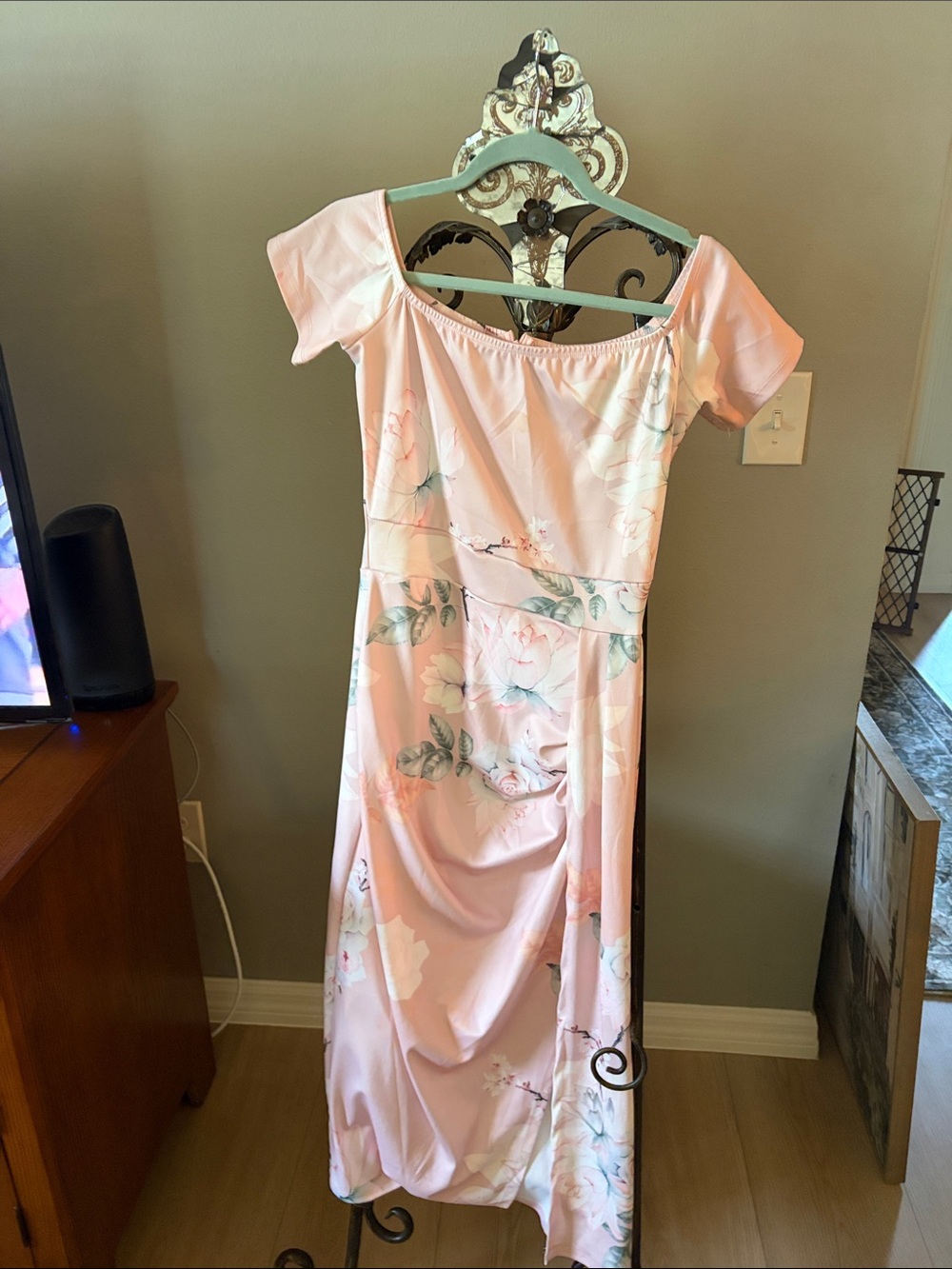 Off-Shoulder Pink Floral Maxi Dress